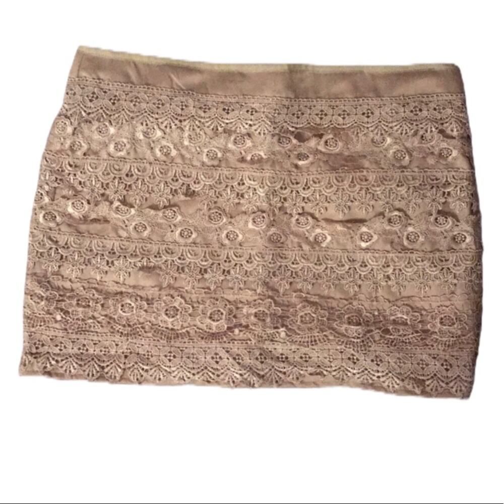 Sans souci Cute lace mini skirt juniors large